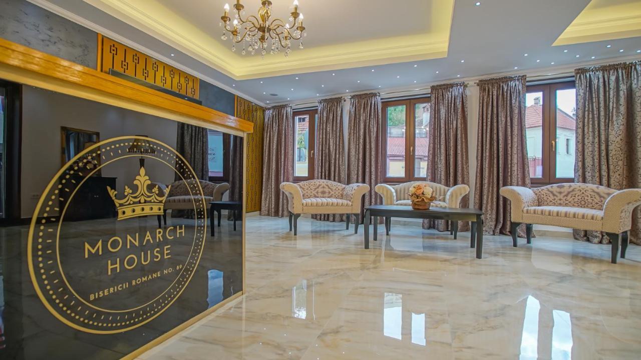 Hotel Monarch House Braşov Exterior foto